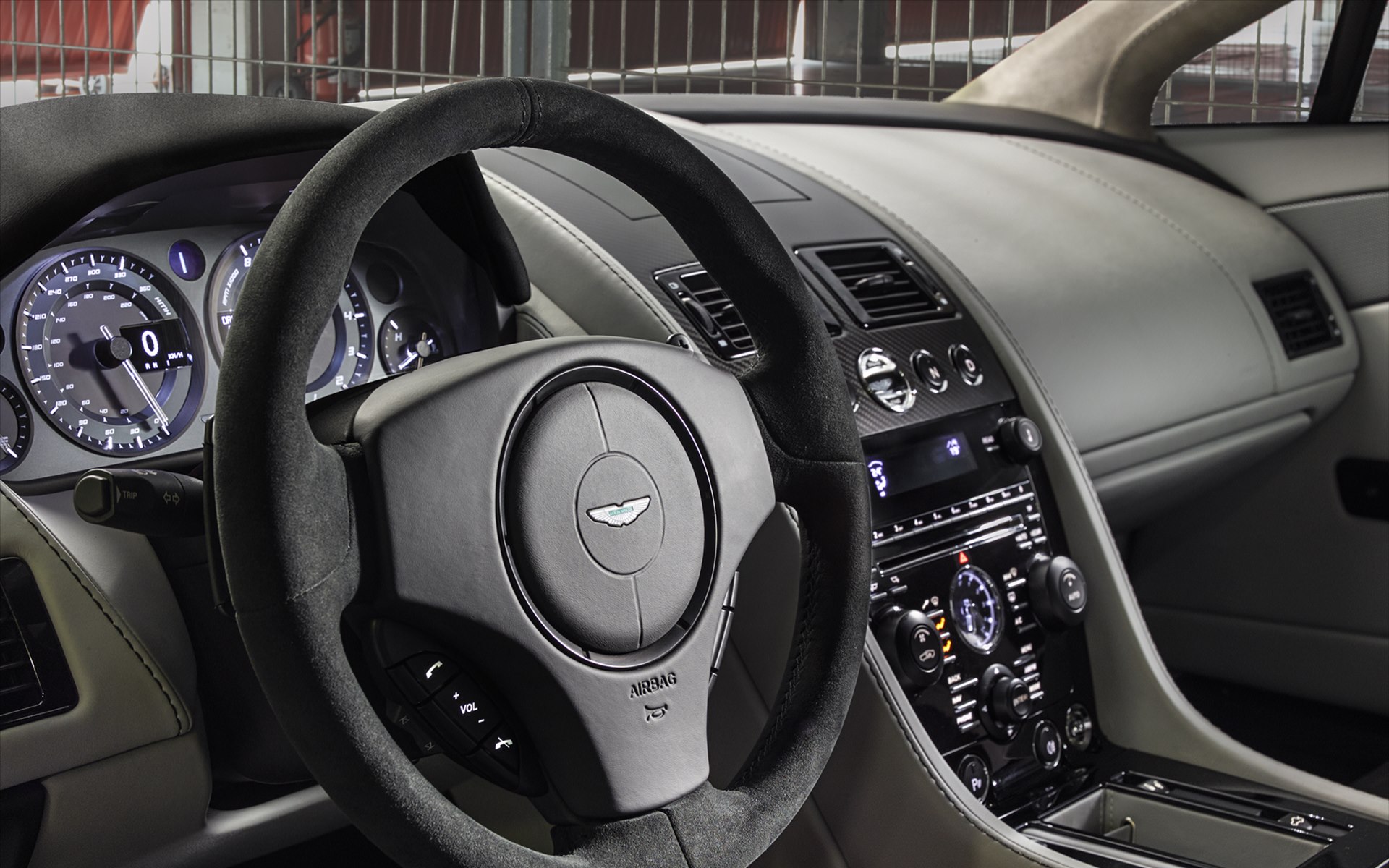 Aston Martin V8 Vantage GT 2015